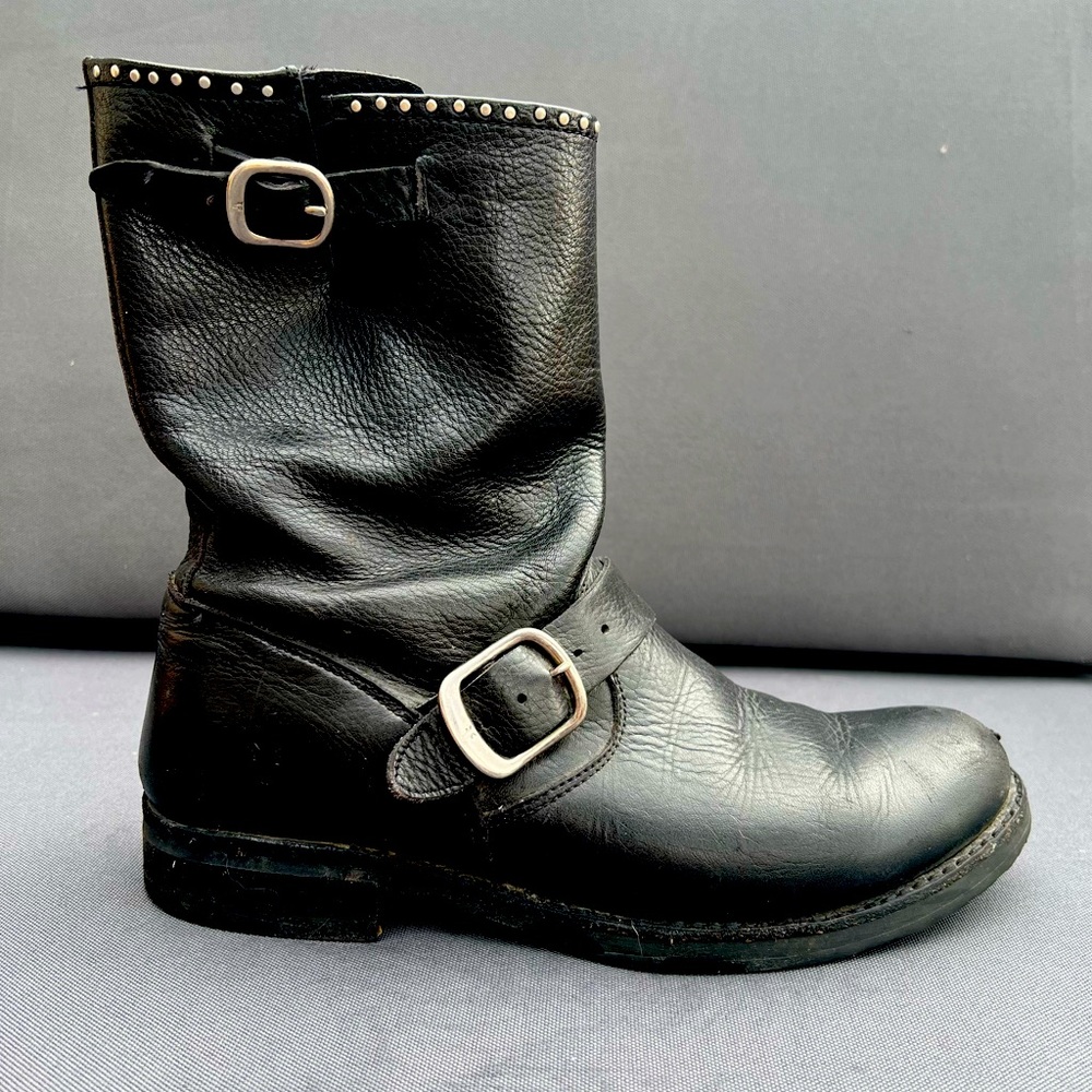 Frye boots - Veronica Short -  studded